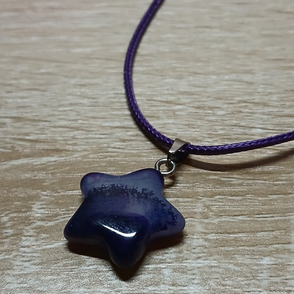 NWOT Fashion Necklace Purple Patterned Star Pendant Jewelry #32